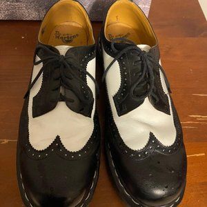 Dr. Martens 3989 Black & White wingtip style shoes Brogue -